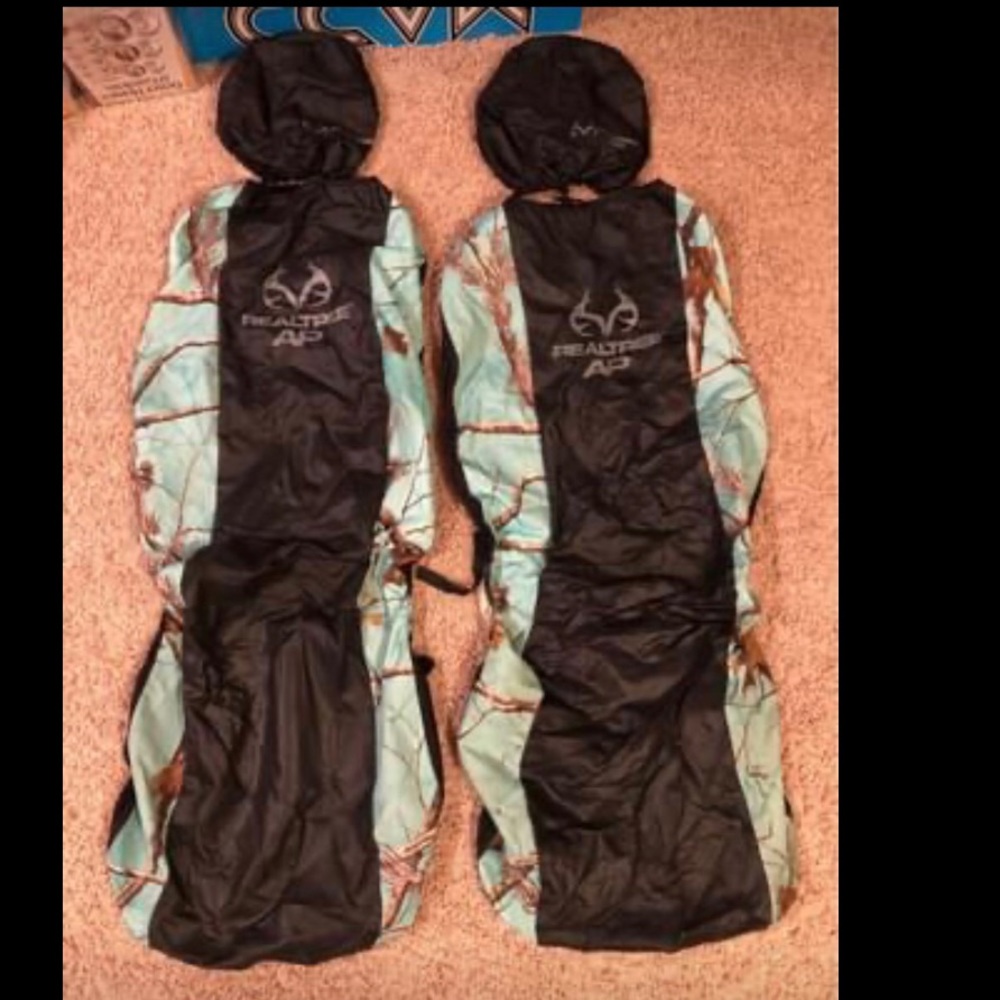 USED LIKE NEW REALTREE SEAT COVERS AND SUNSHADE